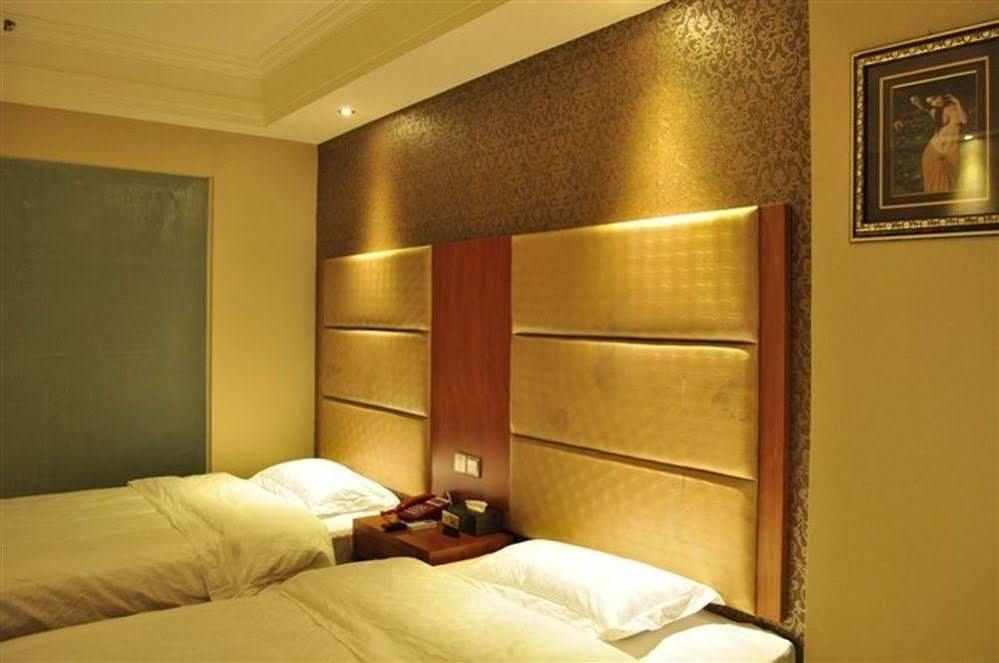 Konggang First Class Hotel Chengdu Eksteriør billede